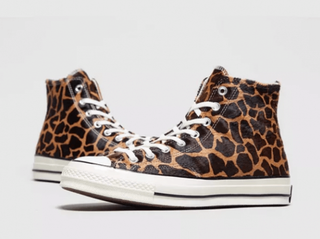 El estampado leopardo triunfa en el calzado para hombre