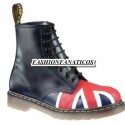 Dr. Martens rinde homenaje a Inglaterra con su Union Jack Boot‏